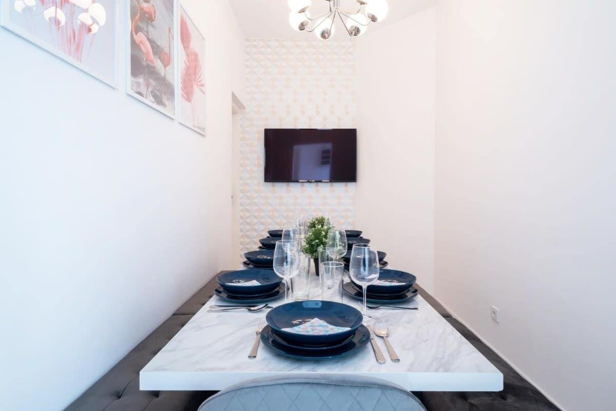 Large Apartment At Perfect Central Location Budapešť Exteriér fotografie